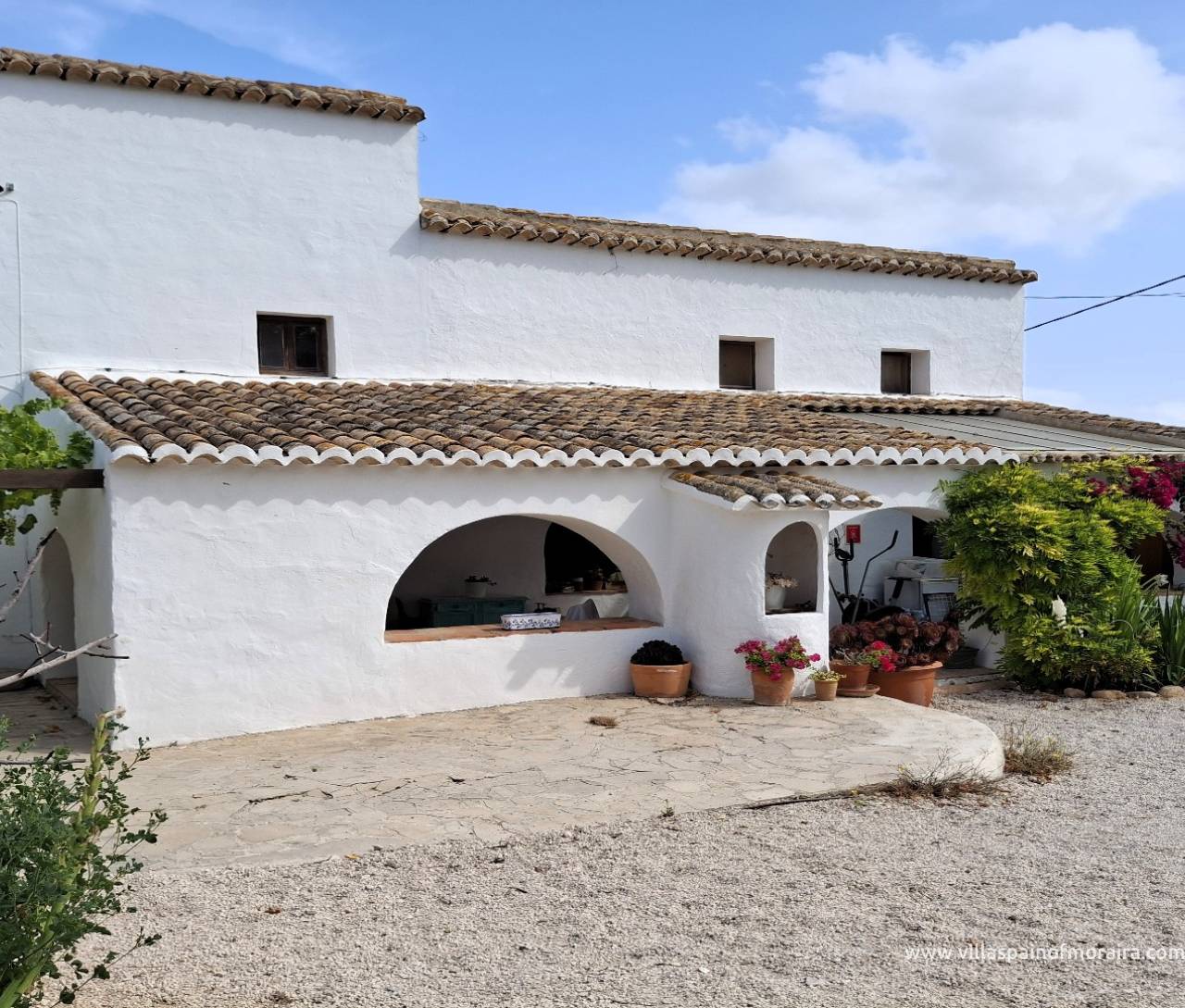 Original traditional finca for sale